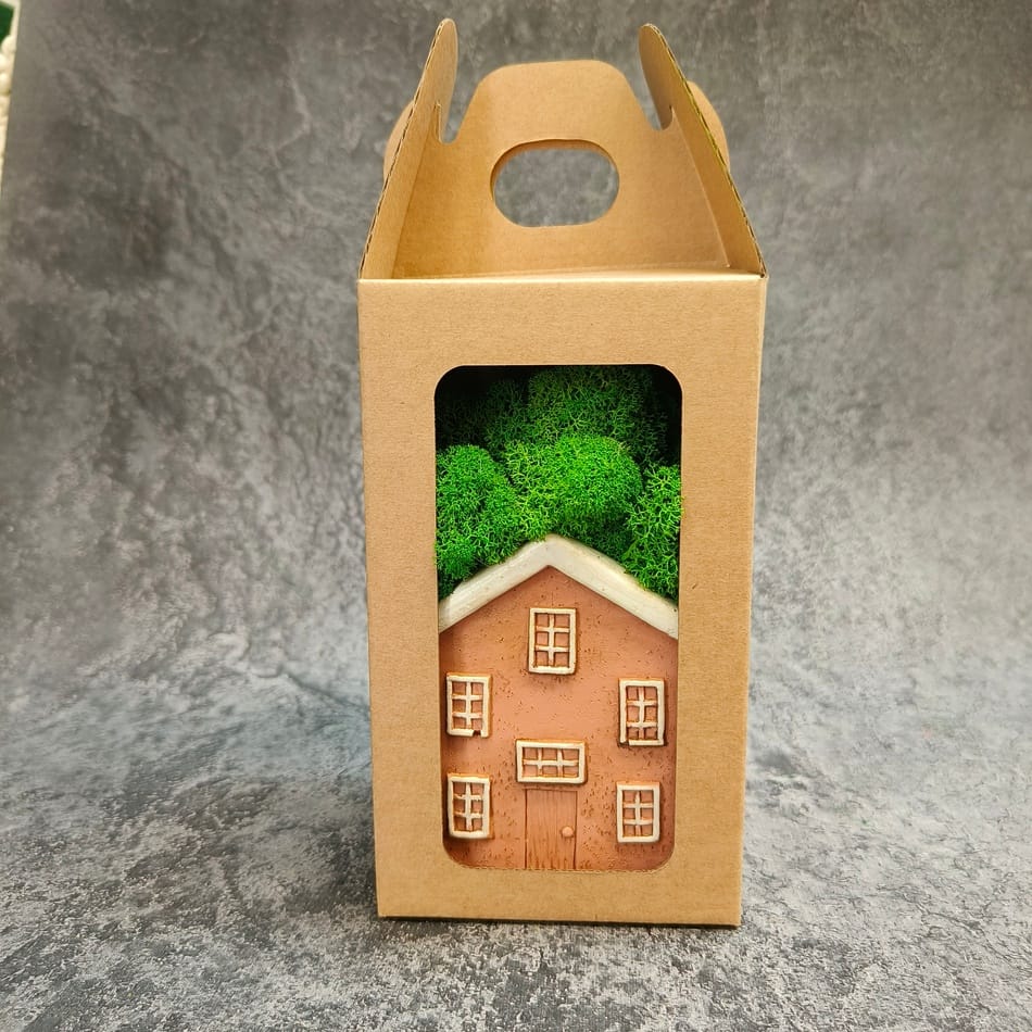 Domek z mchem w pudełku z okienkiem - obrazek 7